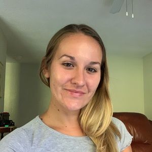 Meet your Posher, Cari